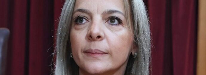 Σεμερτζίδου κατά Κωνσταντοπούλου: «Μετέτρεψε την Εξεταστική σε τσίρκο»