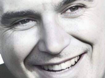 Πέθανε από ανακοπή καρδιάς στο νοσοκομείο μετά από επέμβαση στο πόδι του ο πολύ γνωστός Έλληνας ηθοποιός