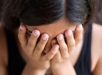 Ηράκλειο: Μίμος μεταμφιεσμένος σε Τσάρλι Τσάπλιν ασέλγησε σε 15χρονη