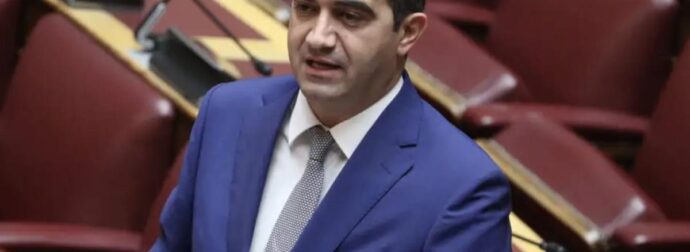 Συνελήφθη χωρίς δίπλωμα τα ξημερώματα ο 16χρονος γιος του βουλευτή του ΠΑΣΟΚ, Μιχάλη Κατρίνη