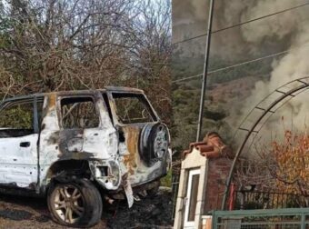 Τραγωδία στη Φθιώτιδα: Κάηκε μέσα στο αυτοκίνητό του ενώ την ίδια ώρα καιγόταν και το σπίτι του