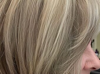 Αυτή είναι η πιο κολακευτική τάση στα μαλλιά για τις γυναίκες άνω των 60