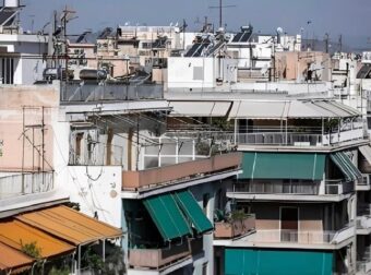 Νέο πρόγραμμα ανακαίνισης που καλύπτει πλακάκια, τέντες, κουφώματα και κουζίνες και αφορά μόνο παλιές κατοικίες – Πότε ξεκινούν οι αιτήσεις