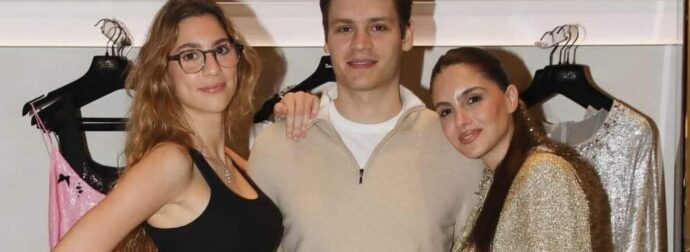 Αλεξάνδρα Νίκα: Ο αδελφός της είναι σε σχέση με την εγγονή του Ανδρέα Παπανδρέου – Η πρώτη επίσημη εμφάνιση