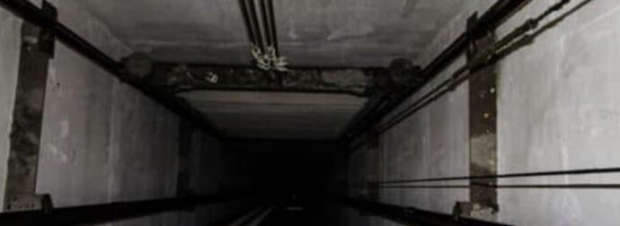 Σοκ σε σούπερ μάρκετ στα Ιλίσια: Συντηρητής δίνει μάχη για τη ζωή του μετά από φρικτό ατύχημα με ασανσέρ