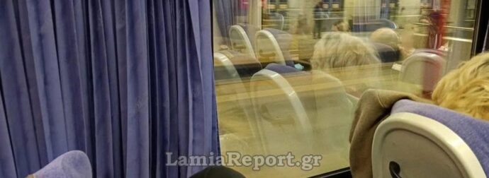 Χριστούγεννα μέσα στο τρένο: Αμαξοστοιχία με 318 επιβάτες χάλασε έξω από το Λιανοκλάδι