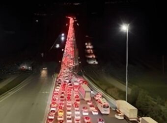 Γολγοθάς η επιστροφή των εκδρομέων: 10 ώρες το ταξίδι Θεσσαλονίκη – Αθήνα, μποτιλιάρισμα χιλιομέτρων στο Μαρτίνο