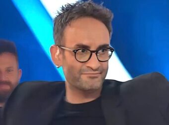 The Voice: O Κωνσταντίνος Κωμοδρόμος από την ομάδα της Έλενας Παπαρίζου αναδείχθηκε ο μεγάλος νικητής