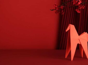 Η χρονιά του Αλόγου: Τι φέρνει το 2026 σύμφωνα με την κινεζική αστρολογία