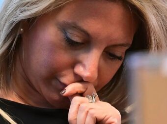 Σάλο προκάλεσε η Μαρία Καρυστιανού με αυτά πού είπε για το μπλακ άουτ στα αεροδρόμια