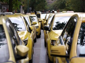 Απεργία διαρκείας ξεκινούν από τις 13 Ιανουαρίου οι οδηγοί ταξί