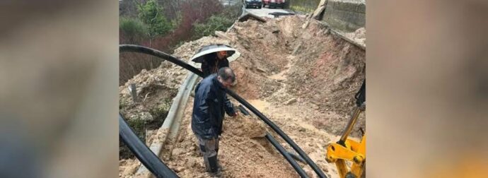 Καιρός – Ιωάννινα: «Πάθαμε απίστευτη καταστροφή» λένε οι πτηνοτρόφοι για τα  νεκρά κοτόπουλα από ανεμοστρόβιλο