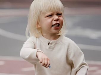 Σας χτυπάει το παιδί σας όταν δε του κάνετε τα χατίρια; – Δείτε τι πρέπει να κάνετε