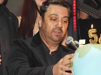 Γιώργος Θεοφάνους: Η σπάνια κοινή εμφάνιση με τα παιδιά του στο πάρτι των γενεθλίων του