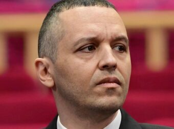 Ο Ηλίας Κασιδιάρης στηρίζει το κόμμα της Μαρίας Καρυστιανού