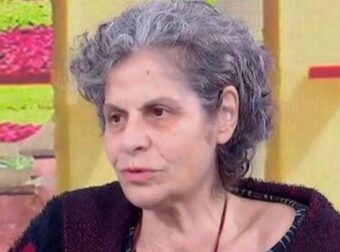 Μαργαρίτα Θεοδωράκη: «Ξυπνάω στις 4 το πρωί, έχω 45 γάτες και 22 σκυλιά, είναι τα παιδιά μου»