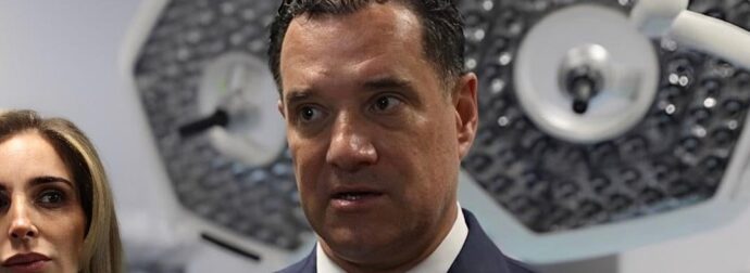 Ο Άδωνις Γεωργιάδης σε βίντεο από το νοσοκομείο «Γεννηματάς»: «Προβλέπω νέα κλάματα στην Αριστερά»