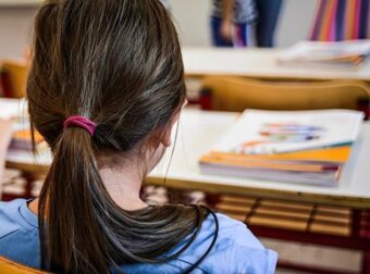 Τριών Ιεραρχών 2026: Πότε πέφτει – Τι ισχύει φέτος για σχολεία και φροντιστήρια