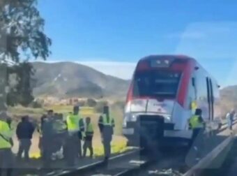 Νέο σιδηροδρομικό ατύχημα στην Ισπανία – Τρένο συγκρούστηκε με γερανό