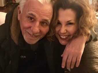 Σπύρος Καρατζαφέρης: Συγκινεί η κόρη του μετά τον θάνατό του – «Φίλησε μου τη μαμά»