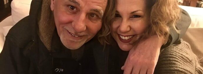 Σπύρος Καρατζαφέρης: Συγκινεί η κόρη του μετά τον θάνατό του – «Φίλησε μου τη μαμά»