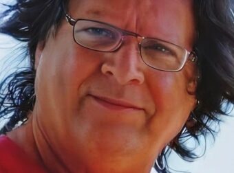 Αγνώριστος σήμερα ο ηθοποιός που έπαιξε σε πασίγνωστη ελληνική τηλεοπτική σειρά