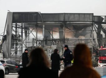 Τραγωδία στη Βιολάντα: «Οι εργαζόμενες στη νυχτερινή βάρδια ήταν μητέρες που το πρωί φρόντιζαν τα παιδιά τους»