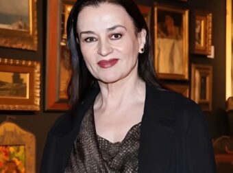 Καρυοφυλλιά Καραμπέτη: «Ήμουν κατά του γάμου από μικρό παιδί, δεν ήθελα να παντρευτώ»