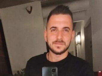 Θρήνος για τα θύματα του ΠΑΟΚ: «Και οι επτά είναι “ψηλά”, ο αδελφός μου είναι στους νεκρούς»