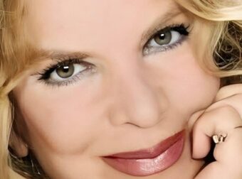 Πέθανε πρωί με Αλτσχάιμερ η όμορφη τραγουδίστρια με τις πολλές επιτυχίες