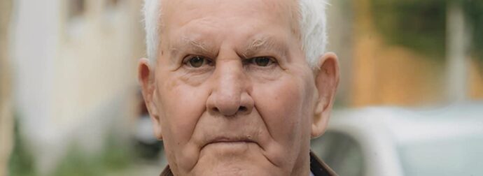 Η απίστευτη ιστορία του 76χρονου κύριου Λευτέρη – Παντρεύτηκε στα 16 και πλέον έχει 10 εγγόνια, 10 δισέγγονα και τρισέγγονο