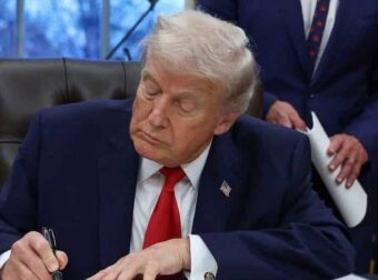 Ο Ντόναλντ Τραμπ «έχει πάθει εγκεφαλικό» και «είναι σε αρχικό στάδιο άνοιας» – Ανησυχητικά σενάρια για την υγεία του Αμερικανού προέδρου