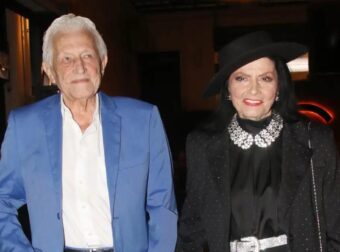 Ζωζώ Σαπουντζάκη: Πέθανε ο σύντροφος της ηθοποιού, Πύρρος Αναγνωστόπουλος – Ήταν μαζί 27 ολόκληρα χρόνια