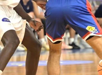 Αυτός είναι ο μπασκετμπολίστας που συνελήφθη στην Αθήνα – Οδηγούσε μεθυσμένος στις γραμμές του τρένου στην Ιερά Οδό