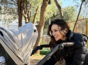 Ελένη Τσολάκη: Η σαββατιάτικη βόλτα με την κόρη της και το τρυφερό μήνυμα