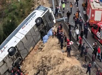 Τροχαίο δυστύχημα με λεωφορείο στην Αττάλεια, 9 νεκροί, 26 τραυματίες