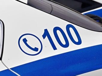 Βούλα: Άνδρας εντοπίστηκε νεκρός μέσα στο σπίτι του με τραύμα στον λαιμό