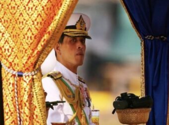 Ο πλουσιότερος βασιλιάς του κόσμου: 17.000 σπίτια, 38 ιδιωτικά τζετ και 52 χρυσά σκάφη