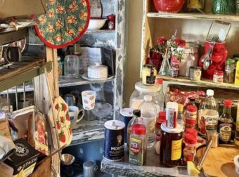 Μόνο όσοι έχουν όραση ελεύθερου σκοπευτή μπορούν να βρουν τη γάτα που κοιμάται στην κουζίνα