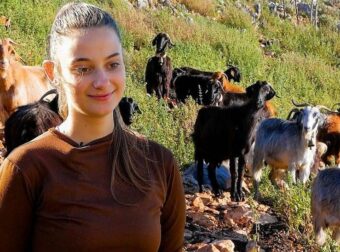 Αστακός: Πάνω από 500.000 προβολές το ντοκιμαντέρ με την 19χρονη «αρχόντισσα των βουνών»