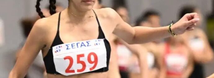 Η κόρη του Κώστα Μπακογιάννη, Δανάη – Θεοδώρα, έκανε πανελλήνιο ρεκόρ Κ18 στα 60 μ. εμπόδια