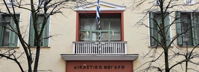 Μητέρα εγκατέλειψε στα δικαστήρια το 9,5 ετών παιδί της με αυτισμό μετά από απόφαση για την επιμέλειά του