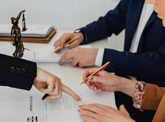 Τέλος οι «εξ αδιαιρέτου» κληρονομιές μεταξύ αδελφών – Ποιος κληρονομεί τι με την νέα ρύθμιση