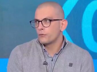 Συγκινεί ο δήμαρχος του Άη Στράτη για τη μάχη του με τον καρκίνο: «Δεν είναι πλέον επάρατη νόσος, να τον κοιτάξουμε στα μάτια»