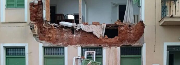 Μεσσήνη: Κατέρρευσε τοίχος κατοικημένου σπιτιού από την έντονη βροχόπτωση