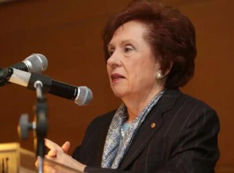 Πέθανε η Άννα Μπενάκη Ψαρούδα – Η πρώτη γυναίκα Πρόεδρος της Βουλής