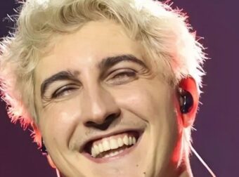 Eurovision 2026 – Good Job Nicky: Η φωτογραφία με την μητέρα του Σοφία Αλιμπέρτη και τον αδελφό του πριν τον εθνικό τελικό