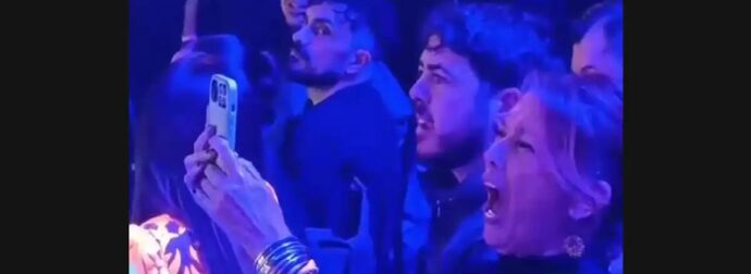 Good Job Nicky: Η Σοφία Αλιμπέρτη και ο αδερφός του τον αποθεώνουν στον ελληνικό τελικό της Eurovision