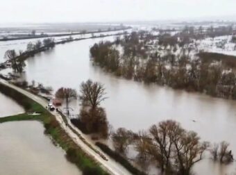 Πνίγεται ο Έβρος – Πλημμύρισαν 100.000 στρέμματα και χιλιάδες άνθρωποι είναι σε απόγνωση