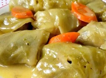 Νηστίσιμοι λαχανοντολμάδες με σάλτσα λεμονιού: Πως θα τους φτιάξετε